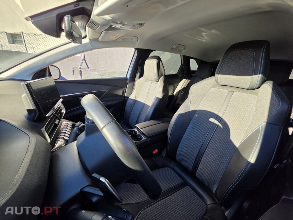 Peugeot 3008 1.6 Hybrid4 Allure Pack e-EAT8
