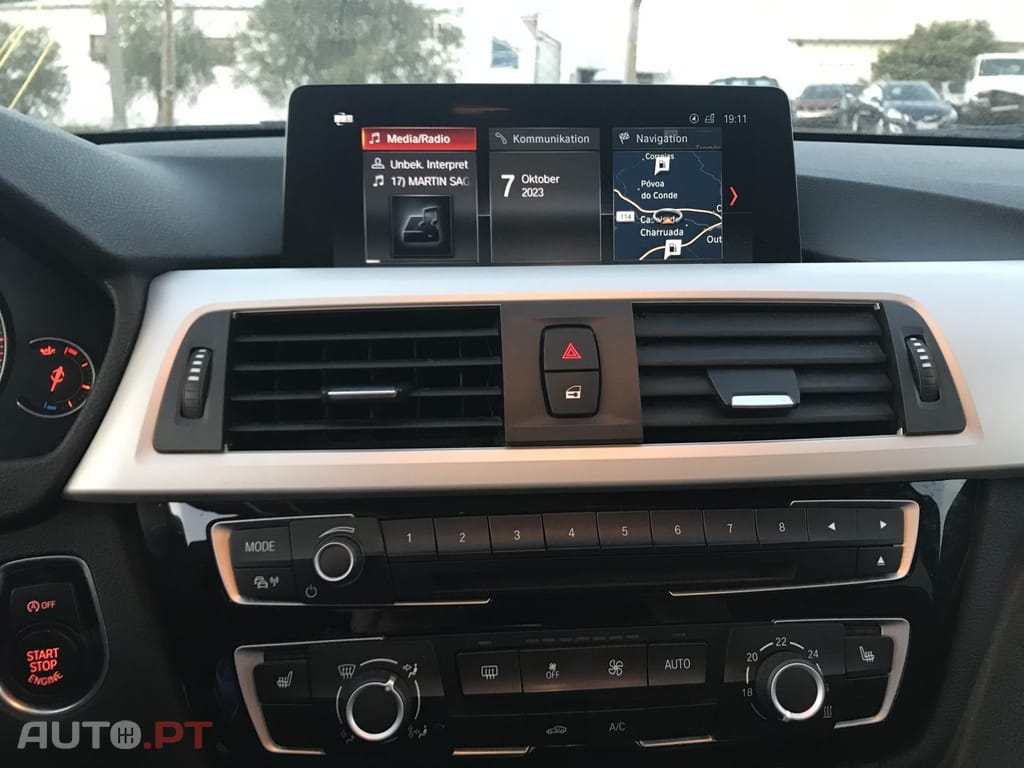 BMW 320 d Touring xDrive Ultimate Auto