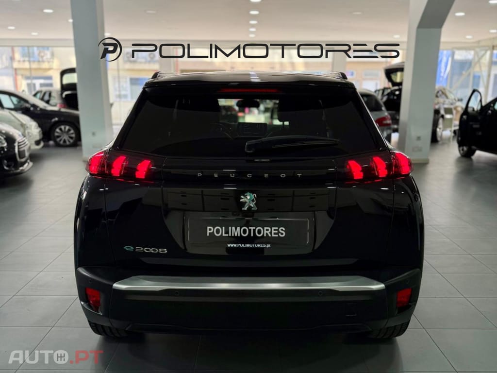 Peugeot E-2008 50 kWh Allure Pack