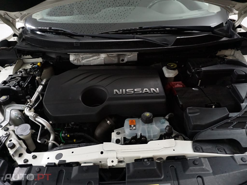 Nissan Qashqai 1.5 dCi N-Connecta J18