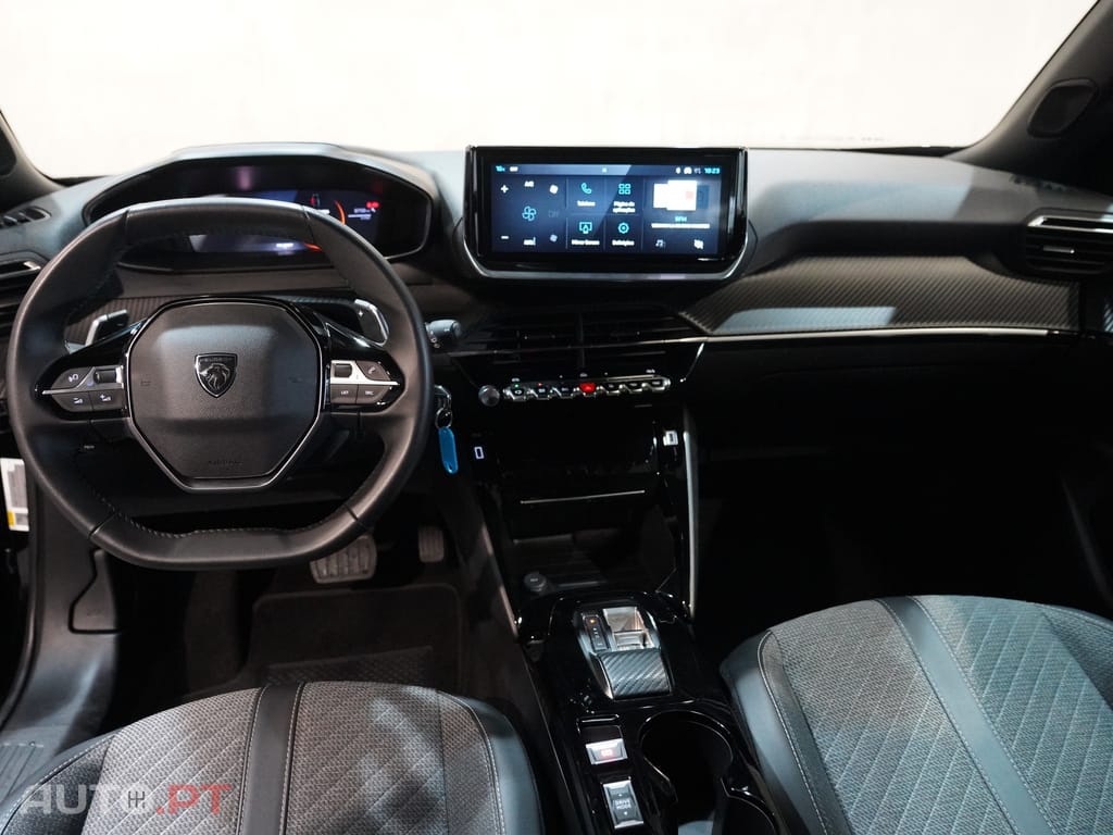 Peugeot 2008 1.2 Hybrid Allure e-DCS6