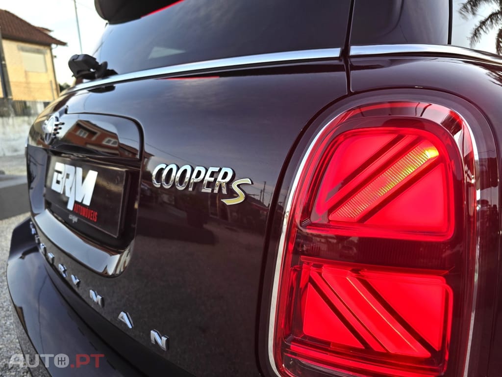 MINI Countryman Cooper SE Premium Essential Auto