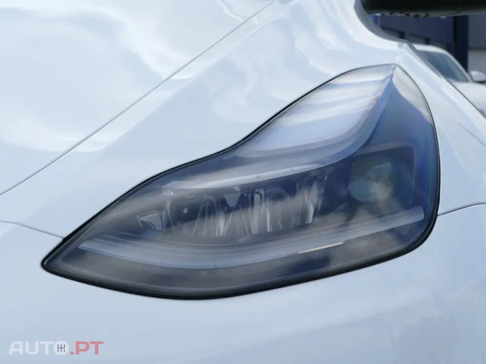 Tesla Model Y Tração Traseira