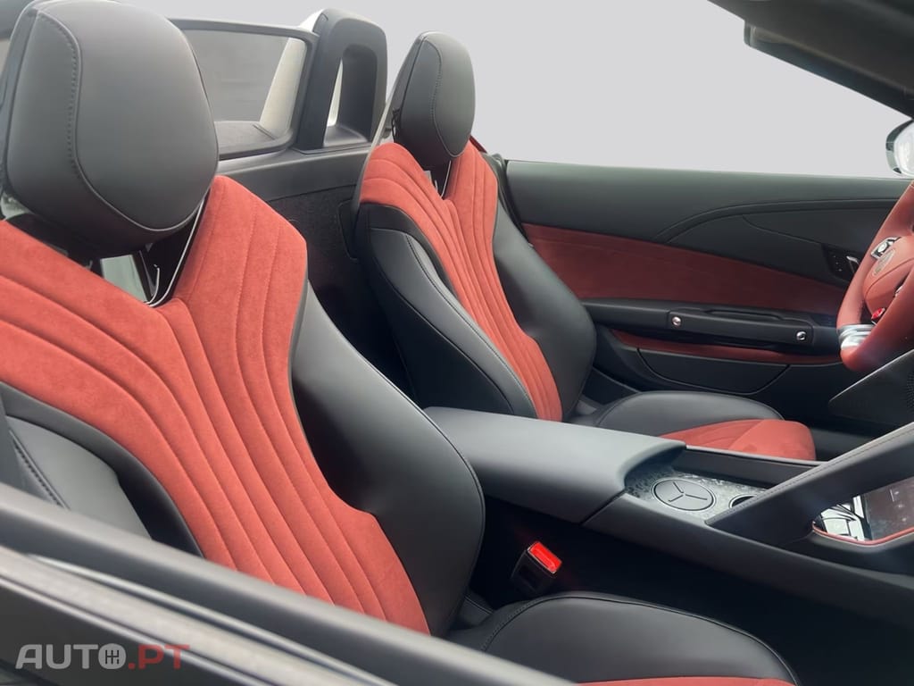 MG Cyberster RWD MY24 I.V.A DEDUTIVEL 