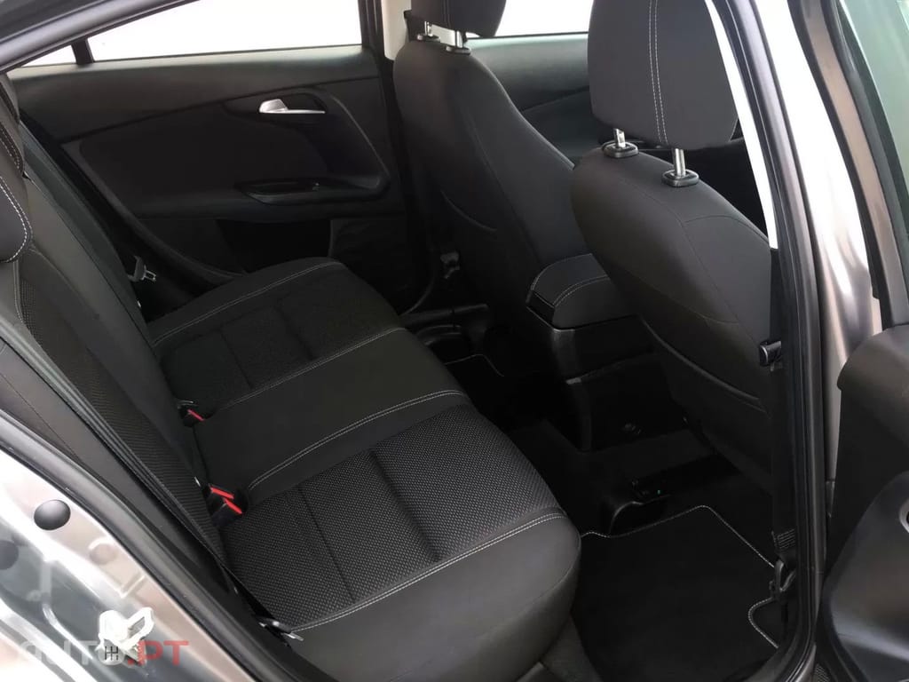Fiat Tipo 1.3 M-Jet Lounge