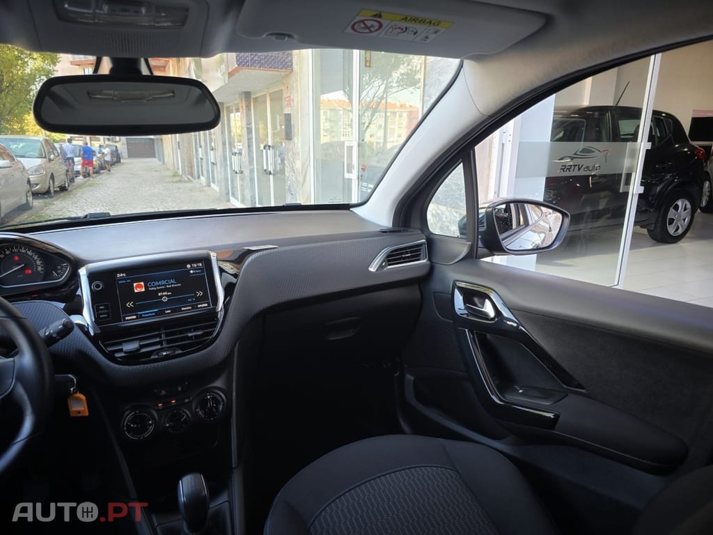 Peugeot 208 1.2 PureTech Style