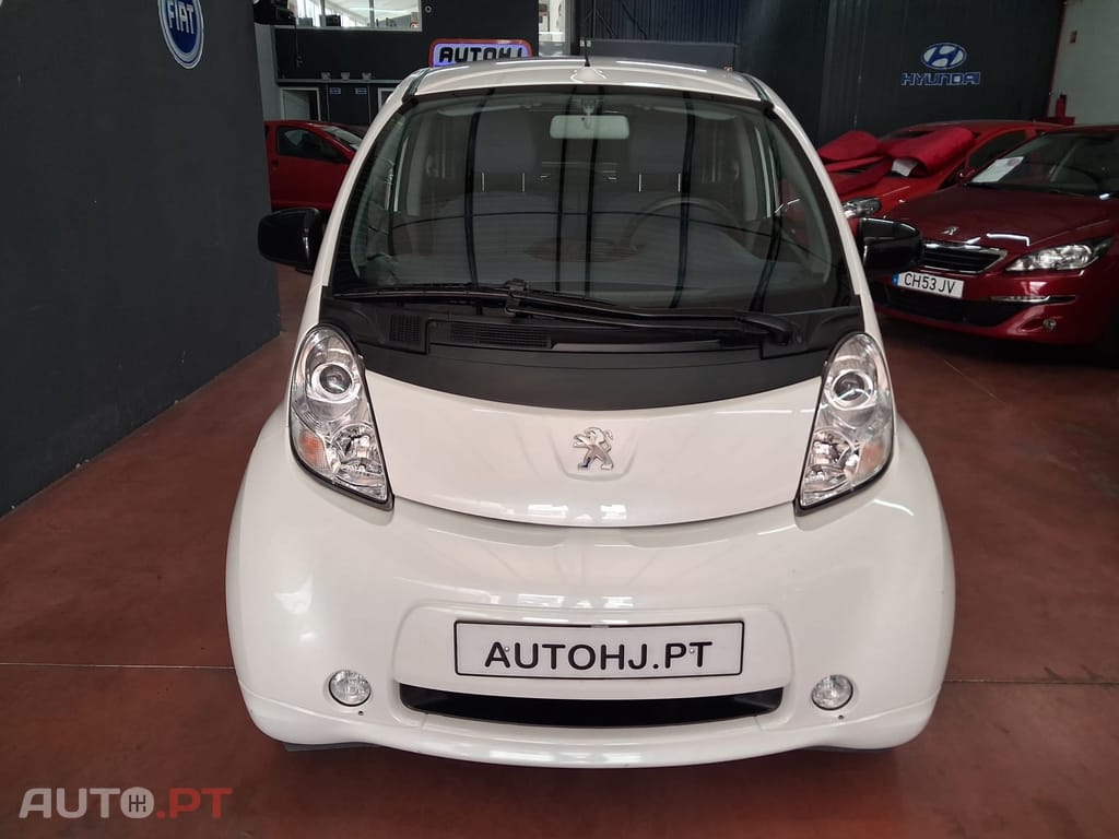 Peugeot iOn XA