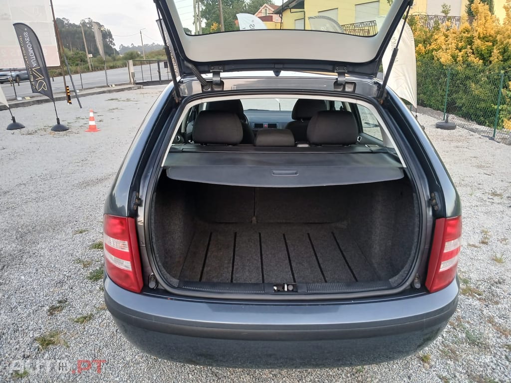 Skoda Fabia Break 1.2 Poucos Kms