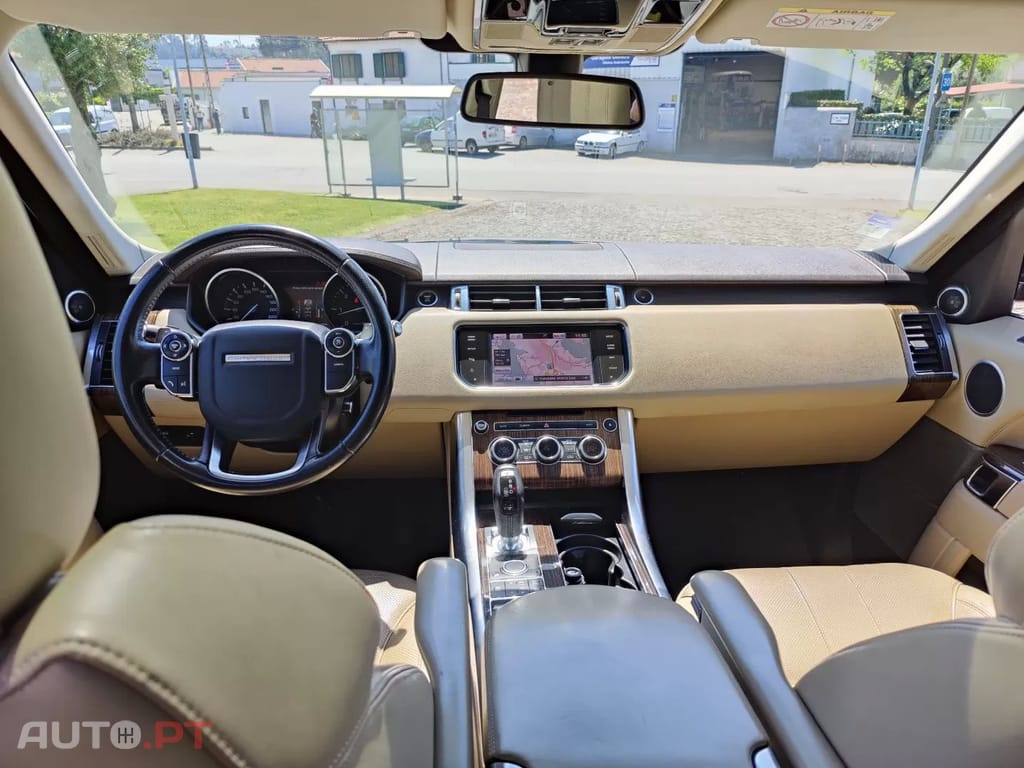 Land Rover Range Rover Sport 3.0 TDV6 HSE
