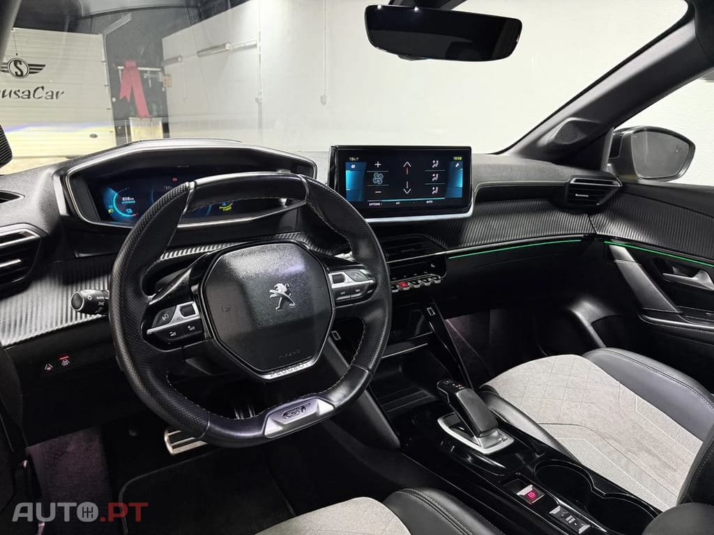 Peugeot E-208 50 kWh GT