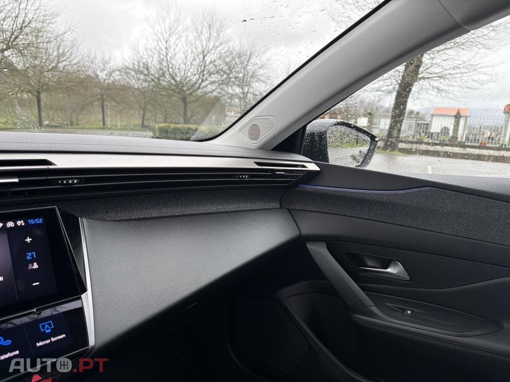 Peugeot 408 1.6 Hybrid Allure Pack e-EAT8