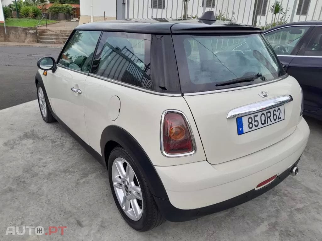 MINI Cooper D