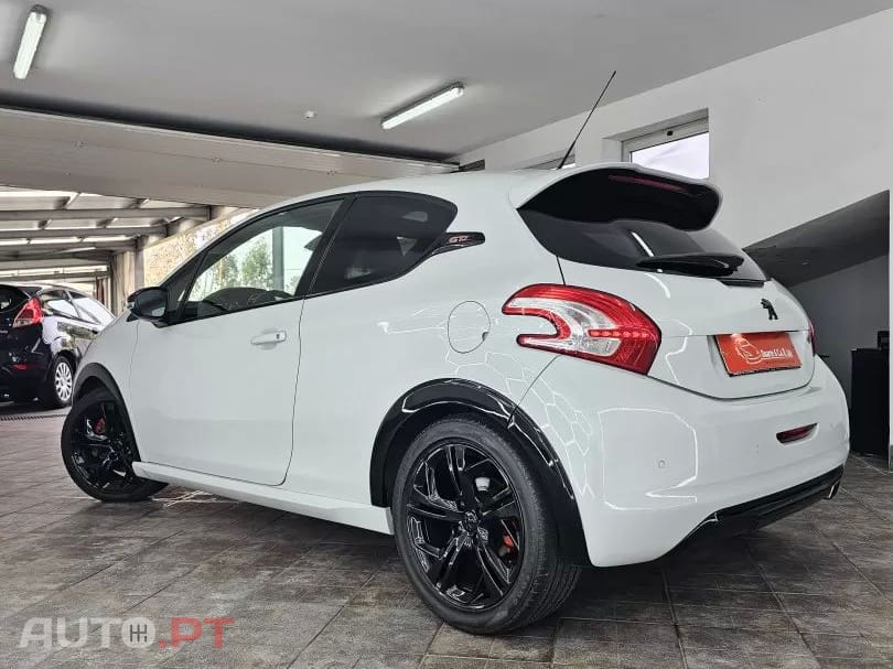 Peugeot 208 GTI 200 THP