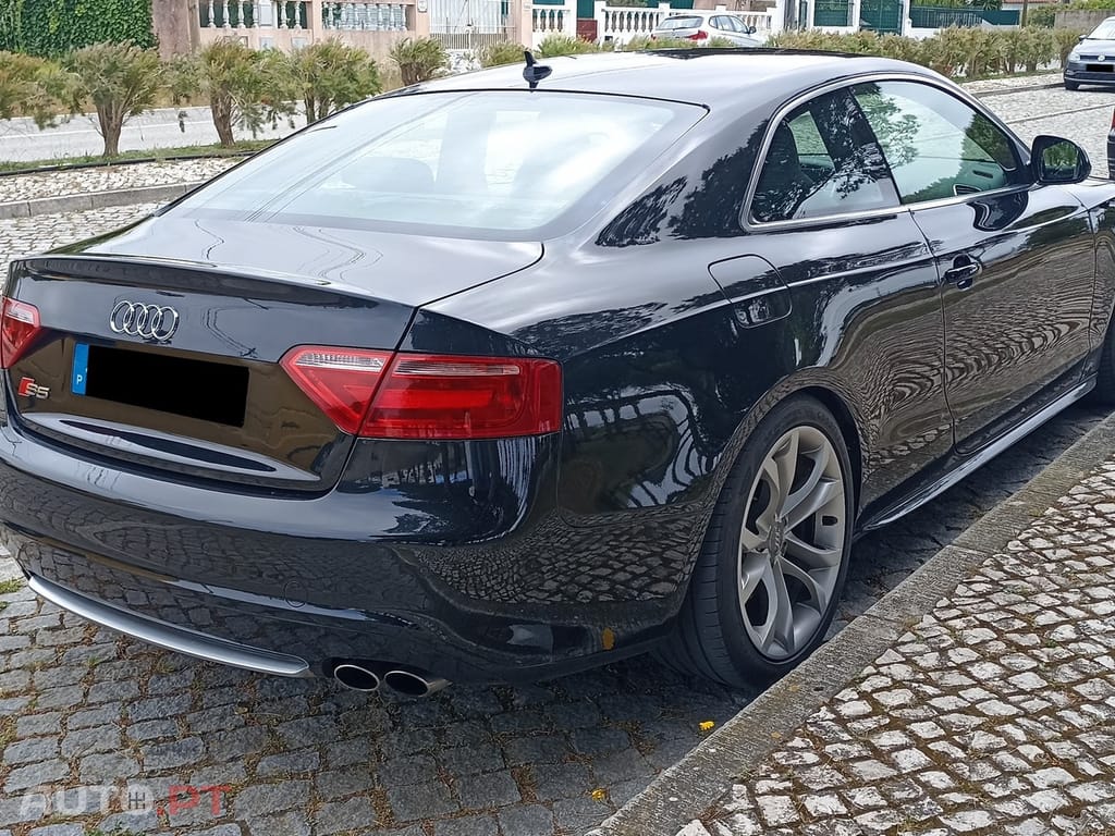 Audi S5 4.2 V8 TFSI QUATTRO