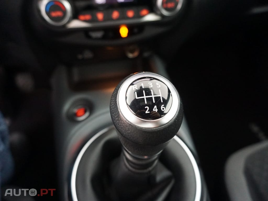 Nissan Juke 1.0 DIG-T N-Connecta