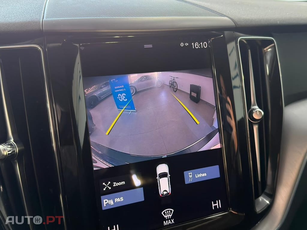 Volvo XC60 2.0 B4 Momentum Plus Geartronic