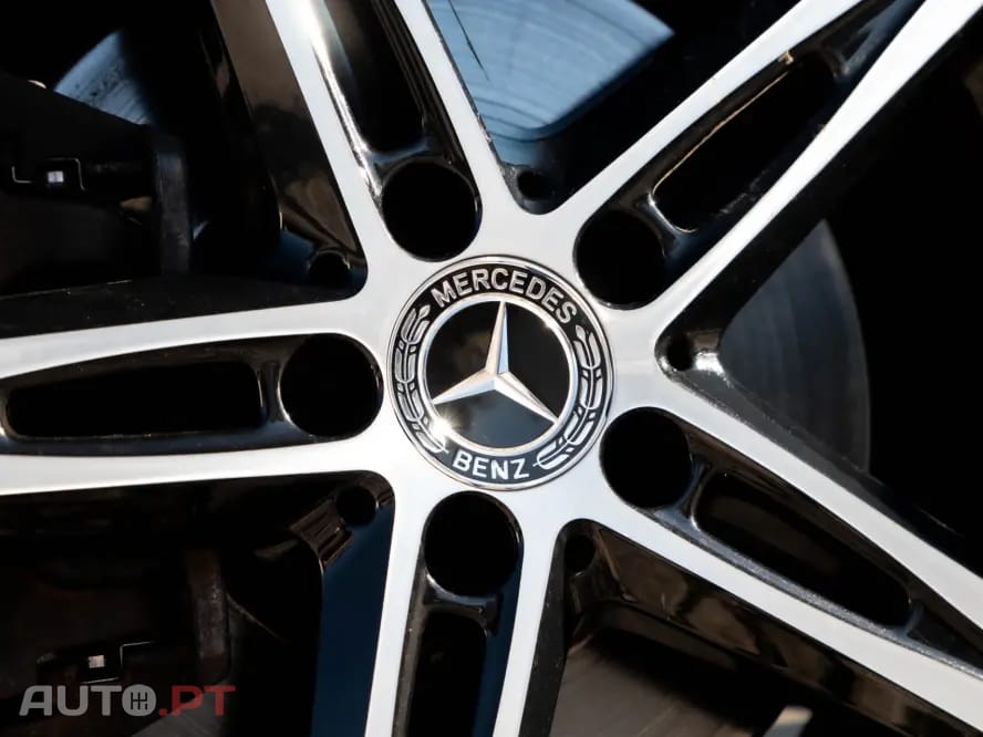 Mercedes-Benz A 250 e 8G-DCT Style