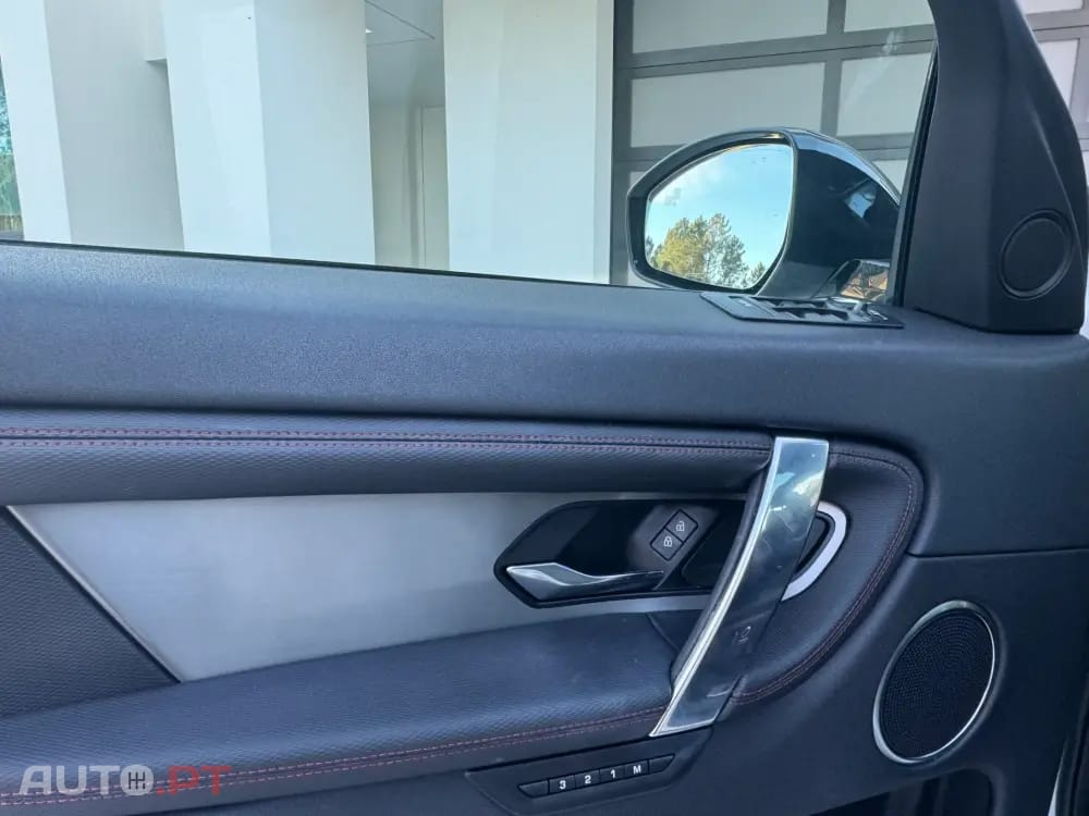 Land Rover Discovery Sport 2.0 D165 R-Dynamic S