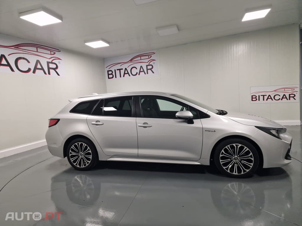 Toyota Corolla Touring Sports 1.8 Hybrid Comfort+P.Sport