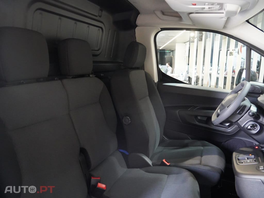 Peugeot E-Partner 50 kWh M Standard