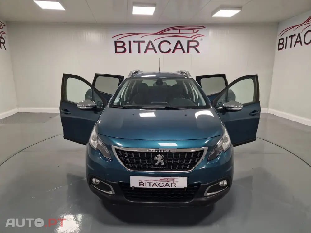 Peugeot 2008 1.2 PureTech Style
