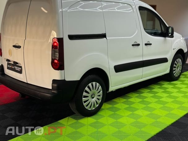 Citroën Berlingo Full Electric L1 Club 3L — fotografia 5