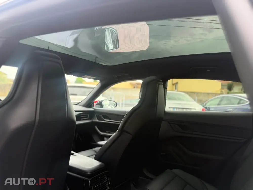 Porsche Taycan ST 4S