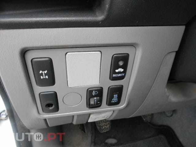Toyota Hilux 2.5D-4D 4x4