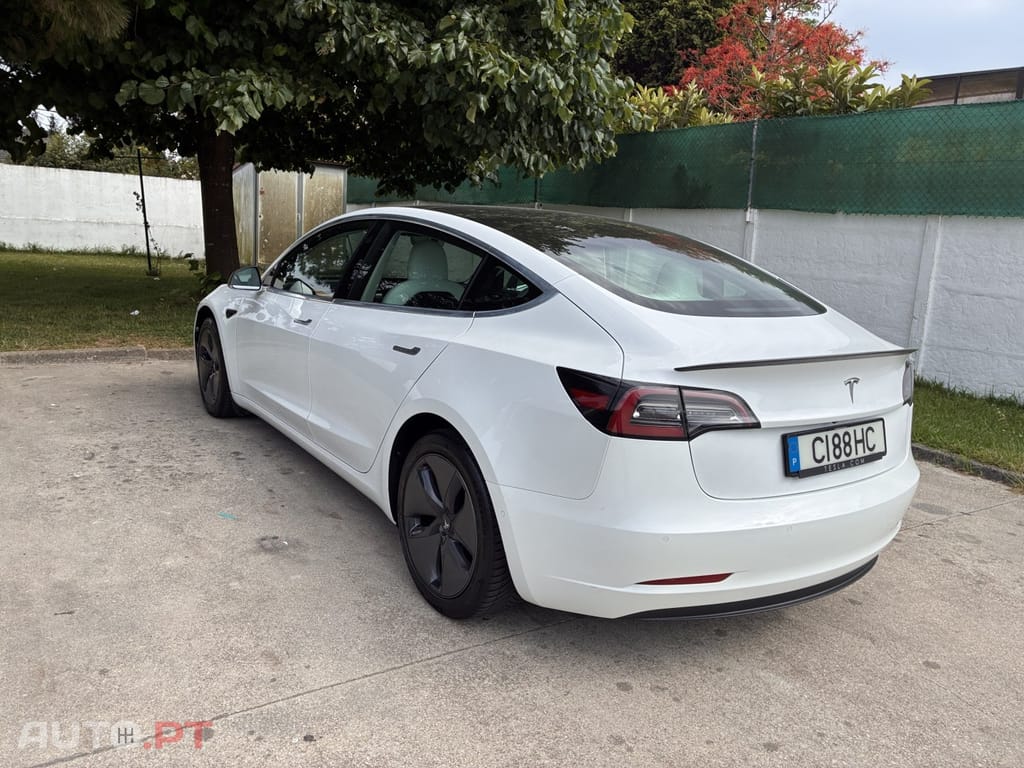 Tesla Model 3 Standard Range Plus RWD
