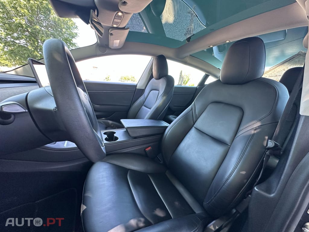 Tesla Model 3 Long-Range Dual Motor AWD