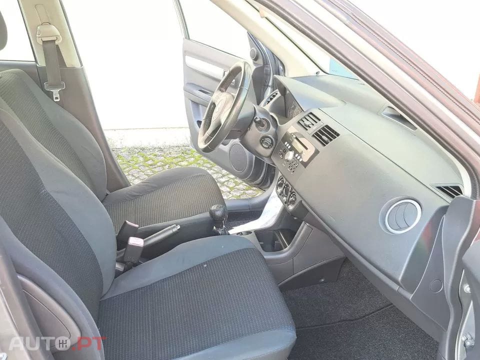 Suzuki Swift 1.3 DDiS GL