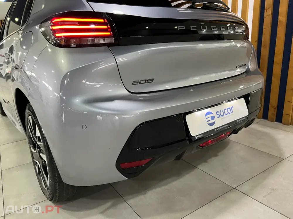 Peugeot 208 1.2 Hybrid Allure e-DCS6