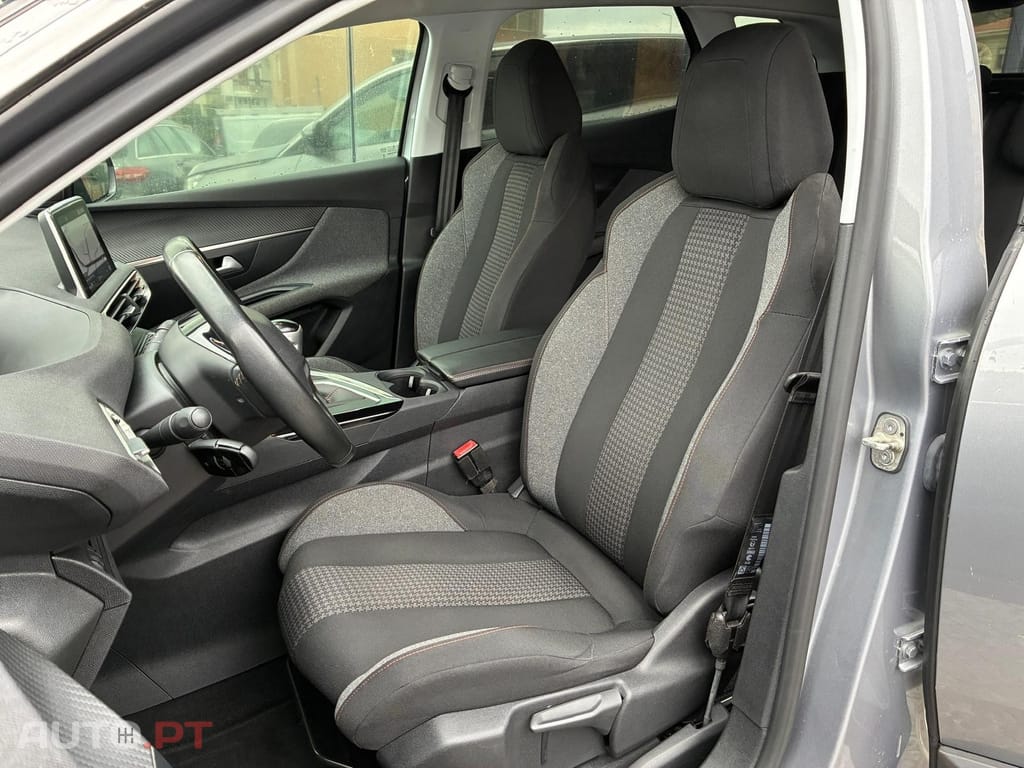 Peugeot 3008 1.5 BlueHDi Active