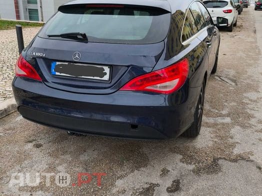 Mercedes-Benz CLA 180 Carrinha