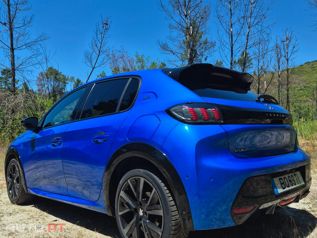 Peugeot 208 GT PACK EAT8
