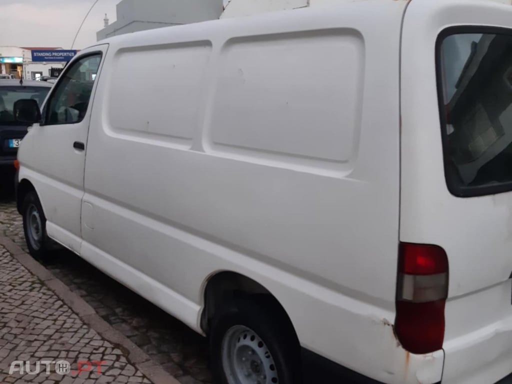 Toyota HiAce 21lk11