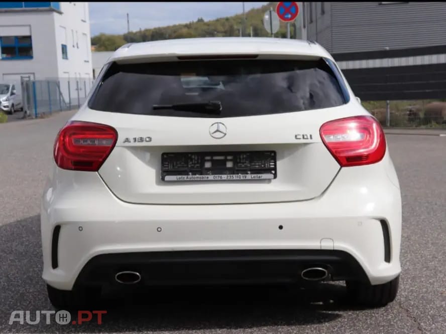 Mercedes-Benz A 180 d 7G-DCT AMG Line
