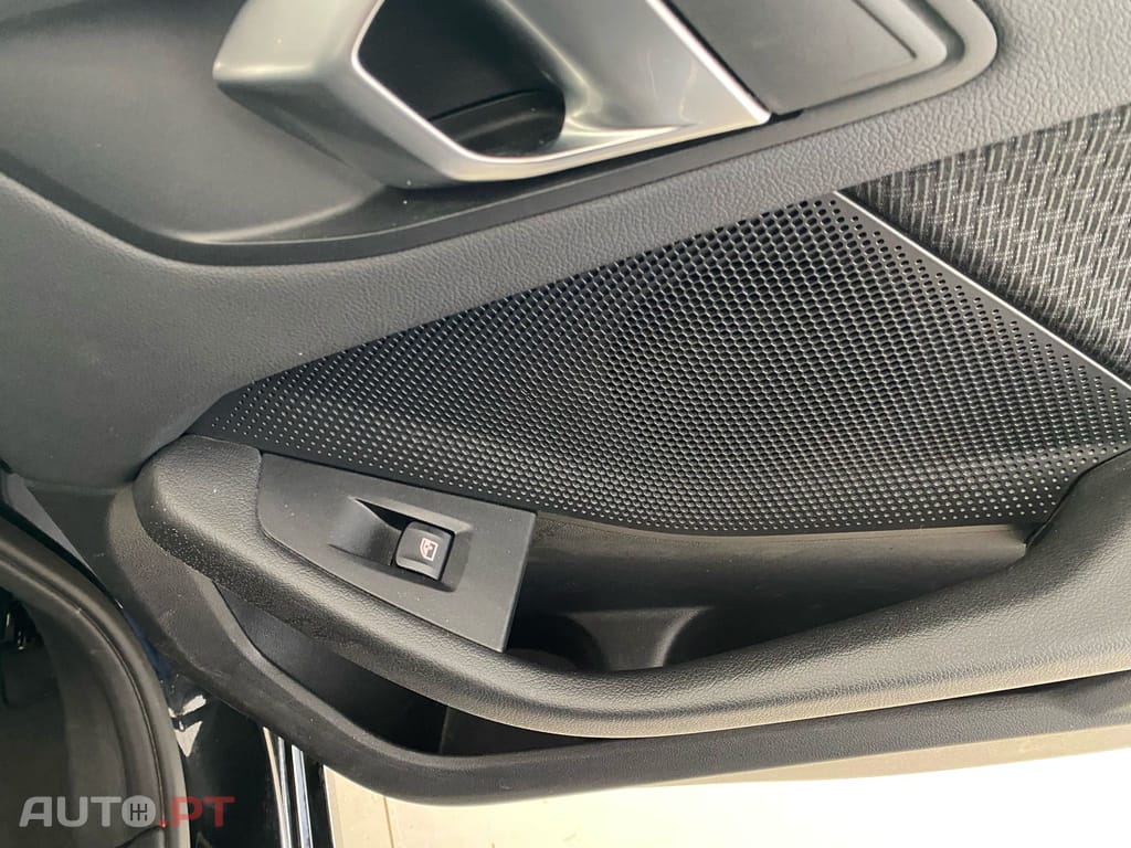 BMW 116 DA AUTO LUXURY LINE