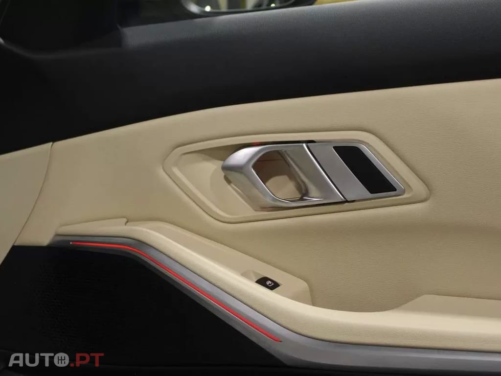BMW 330 e Line Sport Auto
