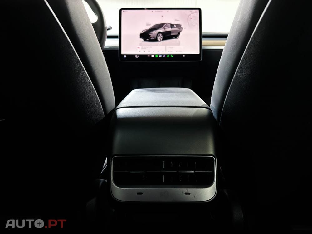 Tesla Model Y Long Range Dual Motor AWD