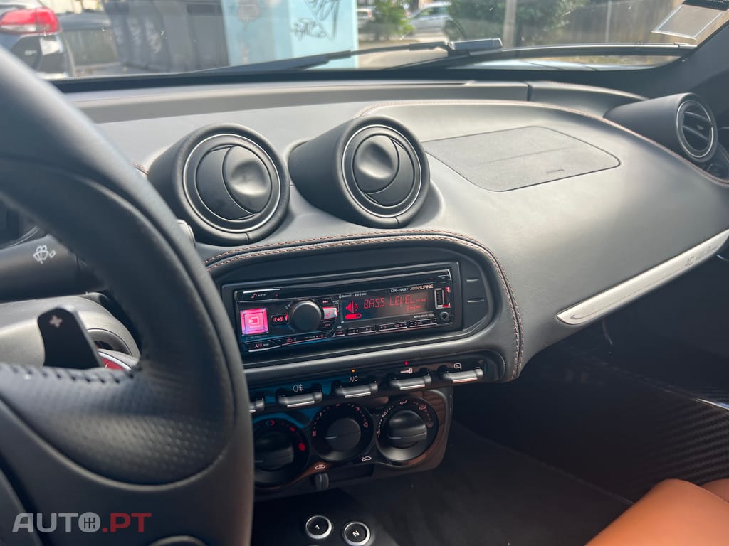 Alfa Romeo 4C 960