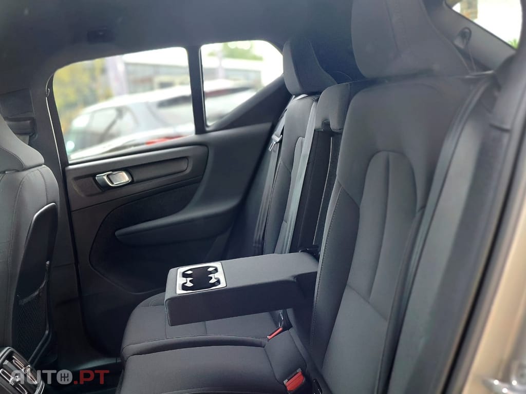 Volvo XC40 Recharge Extended Range Plus