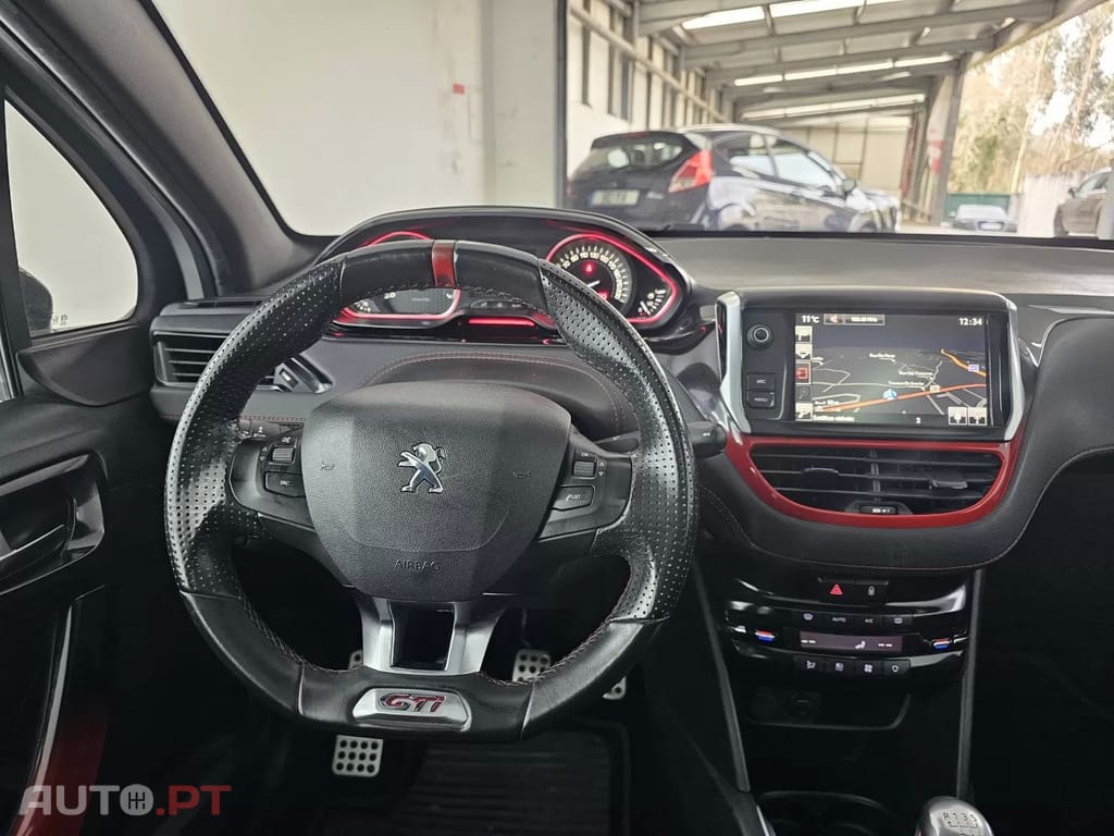 Peugeot 208 GTI 200 THP