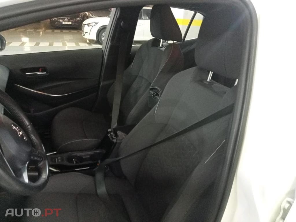 Toyota Corolla 1.8 Hybrid Comfort