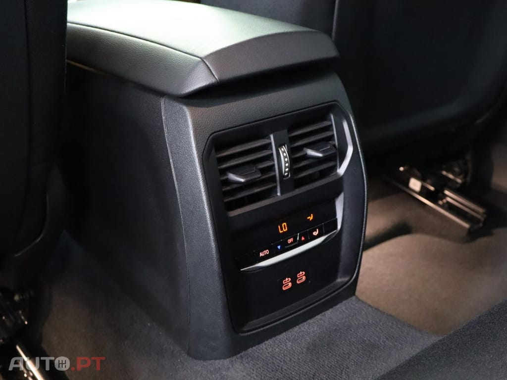 BMW 330 e Auto Corporate Edition