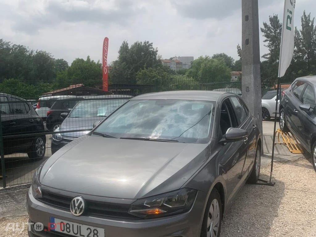 Volkswagen Polo 1.0 Confortline