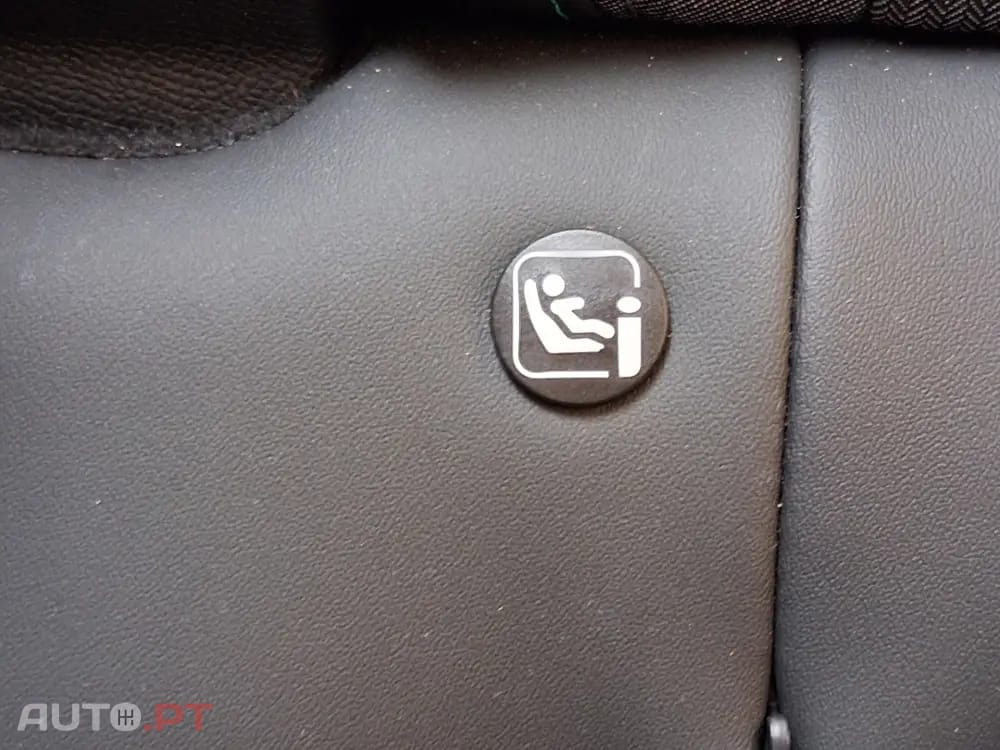 Peugeot 2008 1.2 PureTech Allure EAT8
