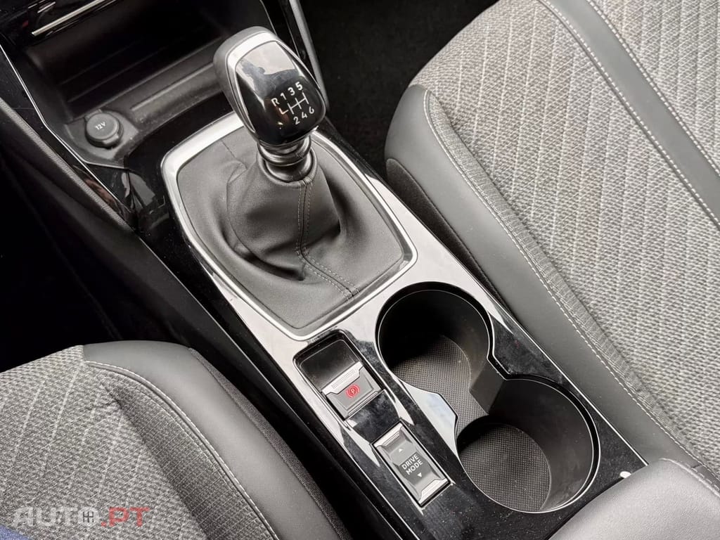 Peugeot 2008 1.2 PureTech Allure