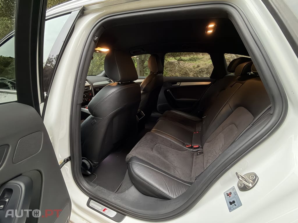 Audi A4 2.0 TFSI S-line