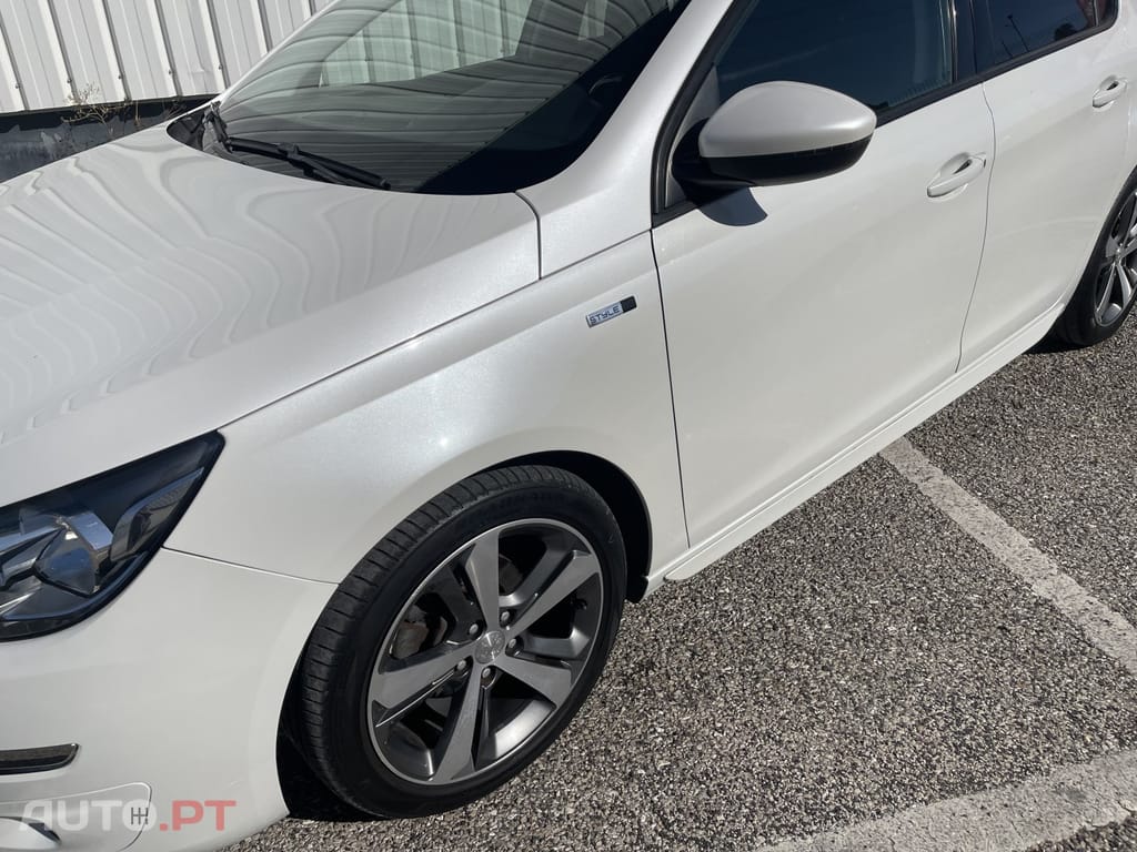 Peugeot 308 1.6 BlueHDi Style